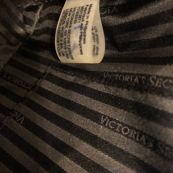 Victorias Secret Genuine Leather Pebbled  Crossbody Shoulder Bag - Picture 12 of 16